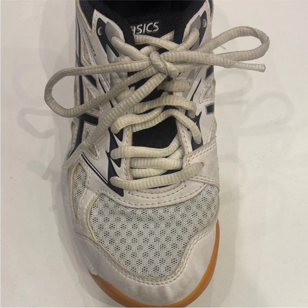 ASICS Black and White Upcourt 4 Volleyball Squash Indoor Gum Sole Shoes